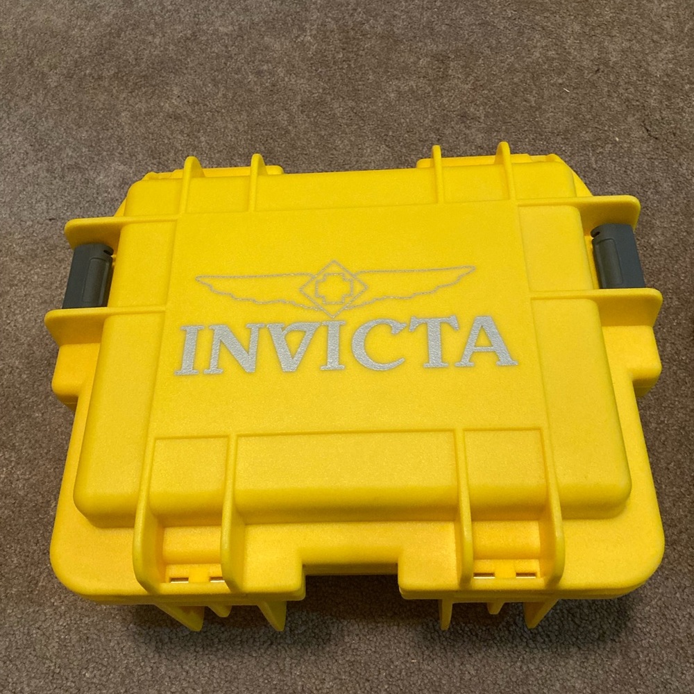 COPY - Invicta 3 -slot Dive case